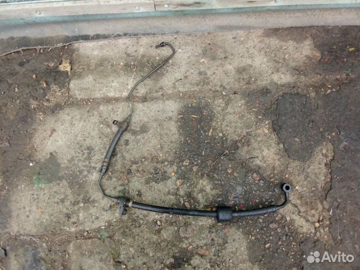 Трубка гур Hyundai Accent 2 1.5 2008