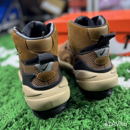 Sacai x Nike magmascape оригинал