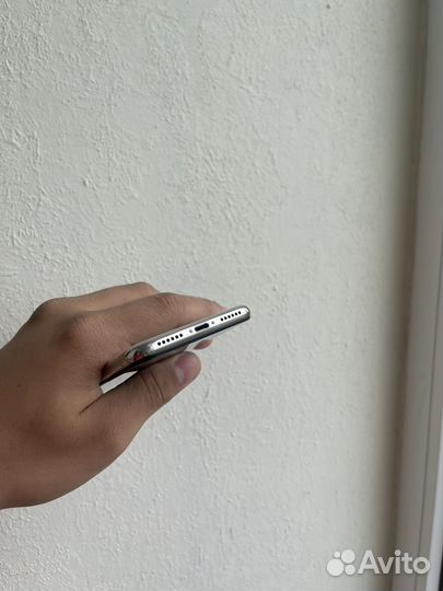 iPhone X, 256 ГБ