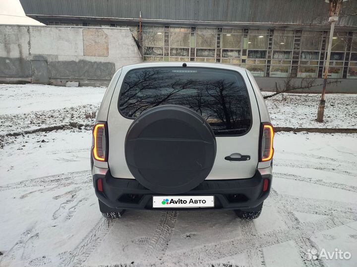 ВАЗ Niva Travel 1.7 МТ, 2021, 121 000 км