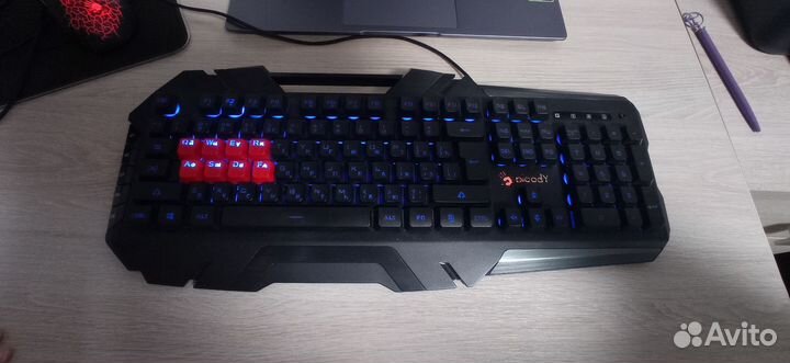 Игровая клавиатура bloody B3590R