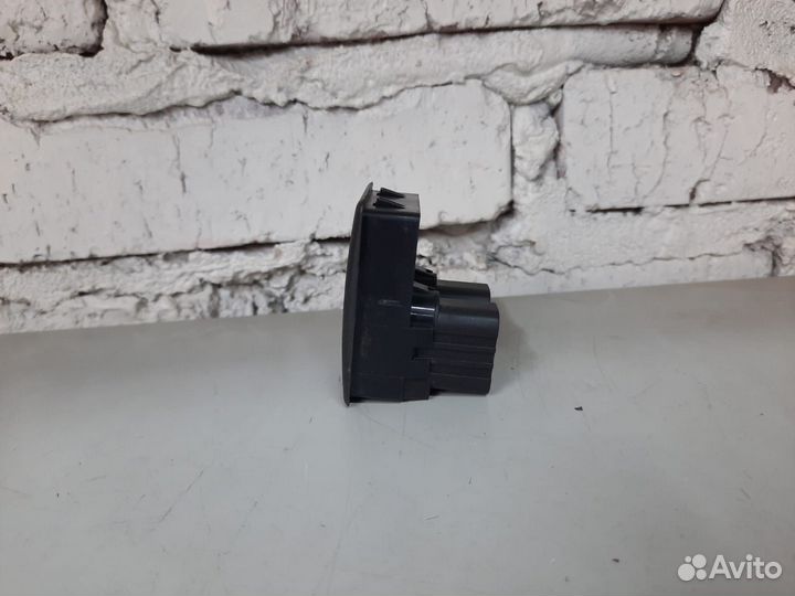 Блок переключателей стеклоподъемников Лада Гранта