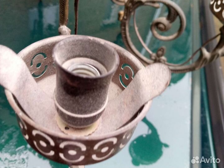 Очень старинная люстра