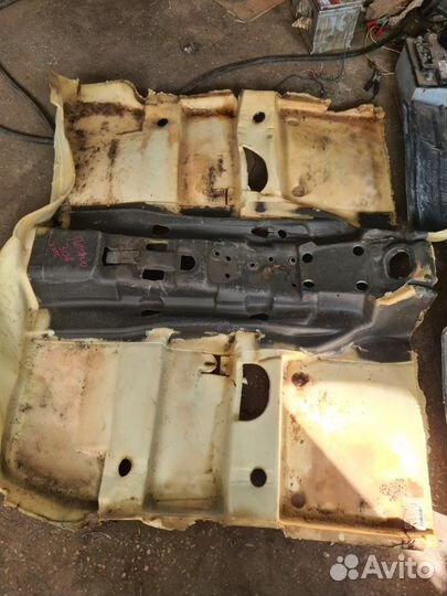 Ковер пола Peugeot 308 хэтчбек 1.6 EP6 2008