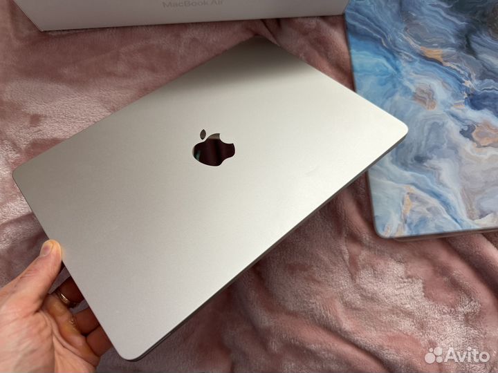 Macbook Air 13 2022 m2 256gb