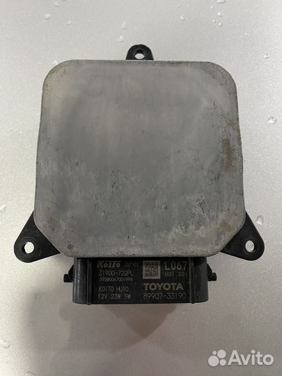 Блок фары camry 70 75левый