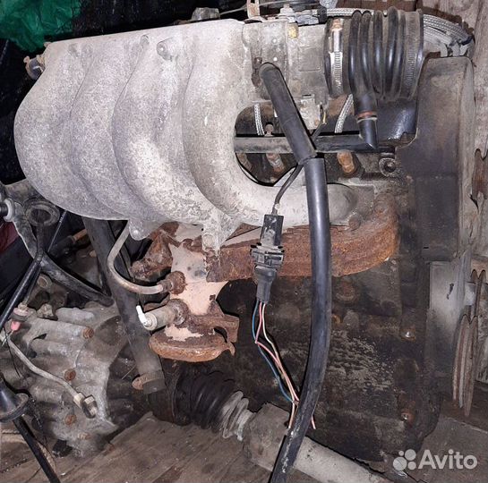 Мотор с коробкой от автомобиля + все запчасти