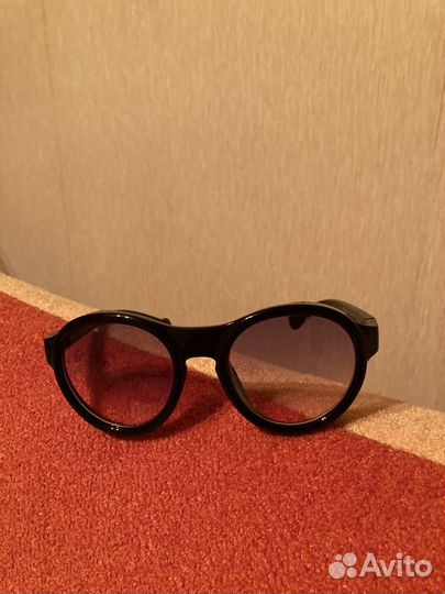 Очки солнцезащитные жен, Италия