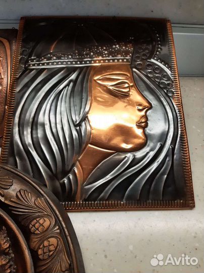 Настенные картины, чеканки