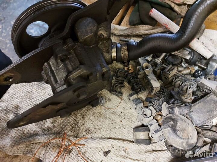 Насос гура geely mk Cross джили мк кросс