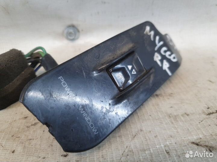 Кнопка стеклоподъемника задняя Ssangyong Musso