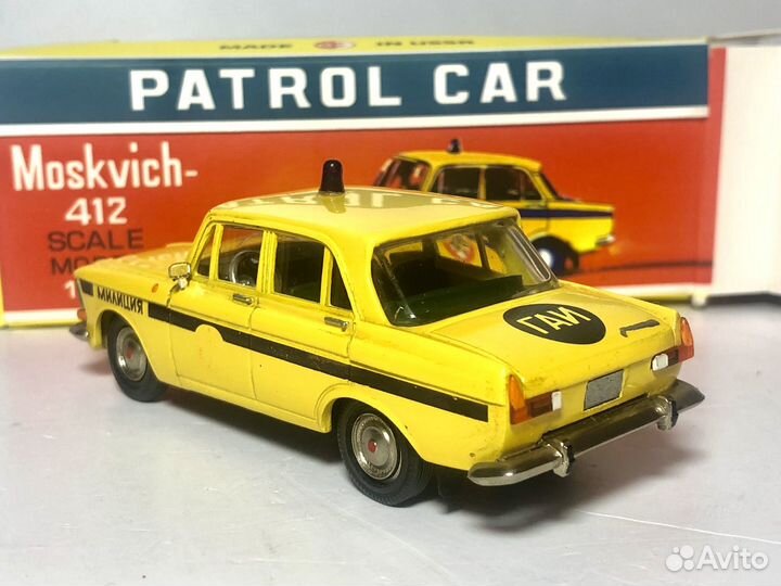 Модель автомобиля москвич 412 А8 патрульный СССР