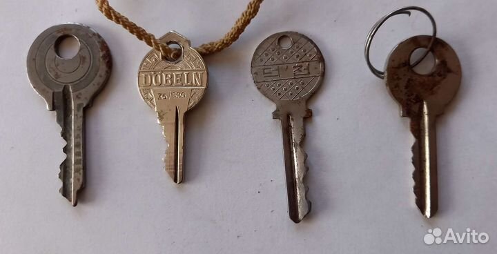 Латунные ключи от советских навесных замков