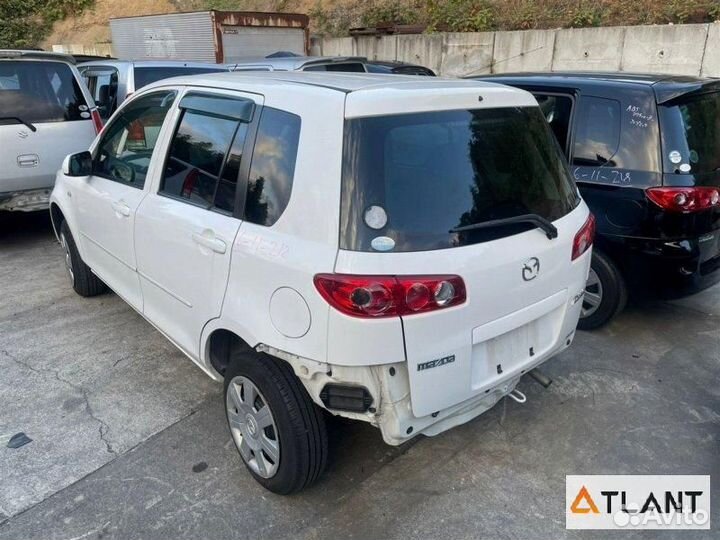 Лючок бензобака mazda demio