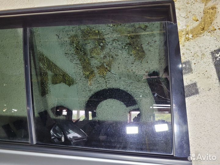 Стекло двери задней правой Mitsubishi Pajero Io