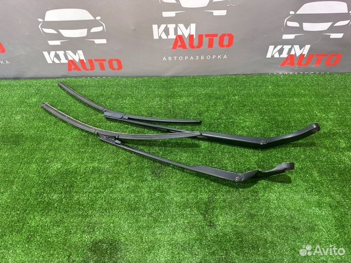 Поводок дворников Audi A6 C6 Quattro седан 3.2