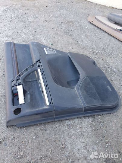 Обшивка двери задняя правая land cruiser 200 LC200