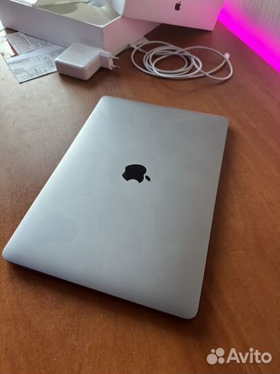 MacBook Pro 13 2019