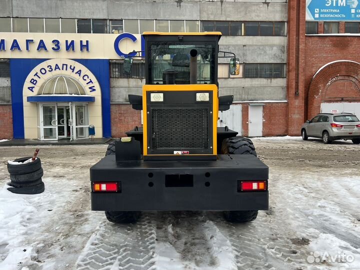 Фронтальный погрузчик SZM 933, 2020