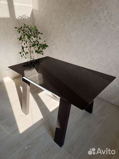 Кухонный стол