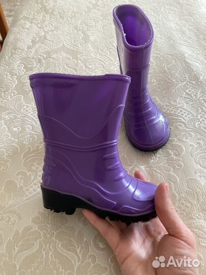 Резиновые сапожки для девочки