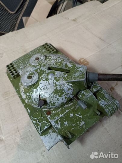 Игрушка танк СССР