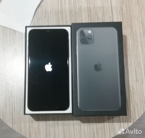 iPhone 11 Pro Max, 64 ГБ