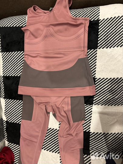 Спортивный костюм женский adidas