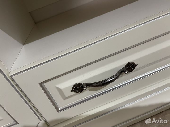 Тумба под телевизор