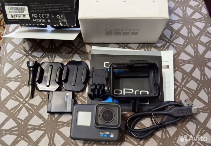 Камера GoPro Hero 6 black + 3 запасные батареи