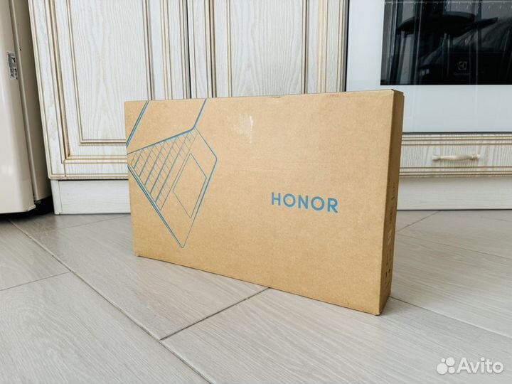 Honor magicbook 15 Ryzen 5 5500U 16Gb 512Gb