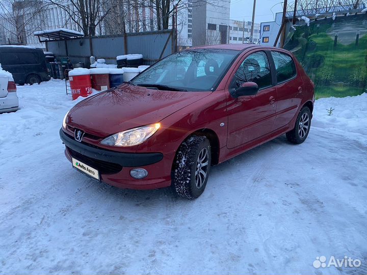 Peugeot 206 1.4 AT, 2007, битый, 117 500 км