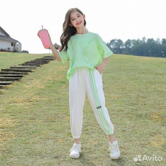 Спортивный костюм adidas для девочек