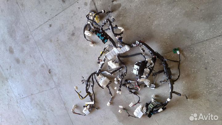 Б/У Б/У Проводка подторпедная 1GD-FTV АКПП F2