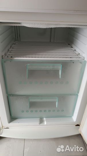 Холодильник Electrolux ERB 9042