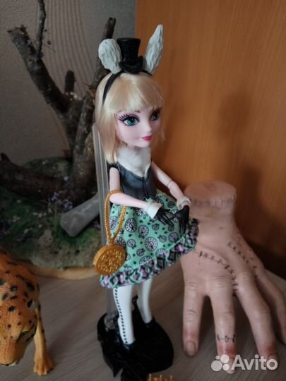 Ever After High Банни Бланк базовая
