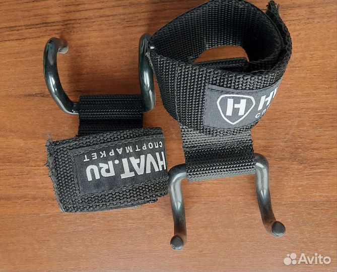 Турник настенный