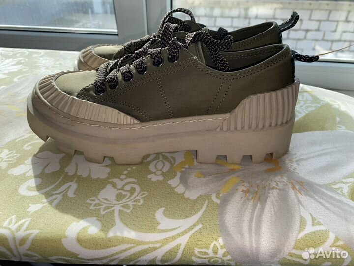 Обувь zara Кеды