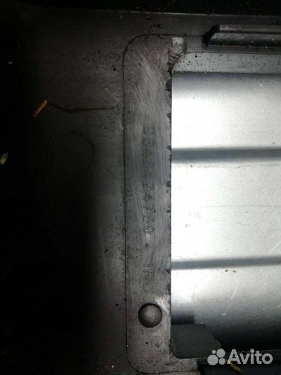 Диффузор (кожух) вентилятора Peugeot 407 2.0 2007