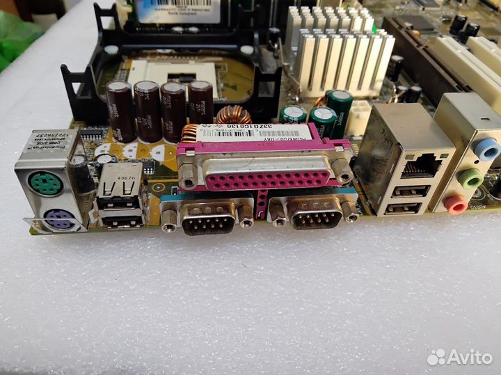 Плата Asus P4G8X Deluxe на Intel E7205 Granite Bay