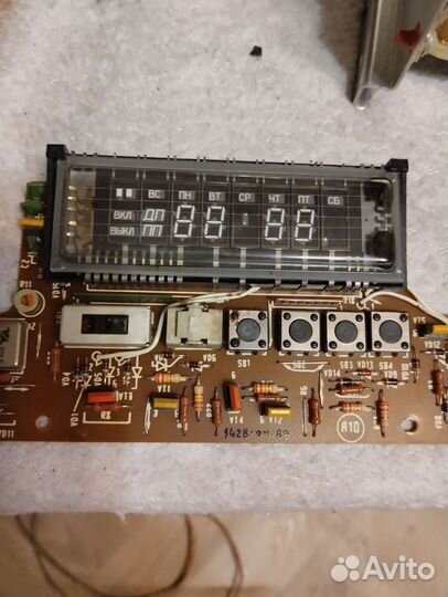 Запчасти на видеомагнитофон вм12