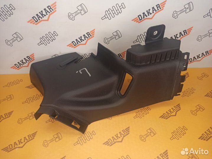 Обшивка стойки салона задняя левая Ford Focus CB8