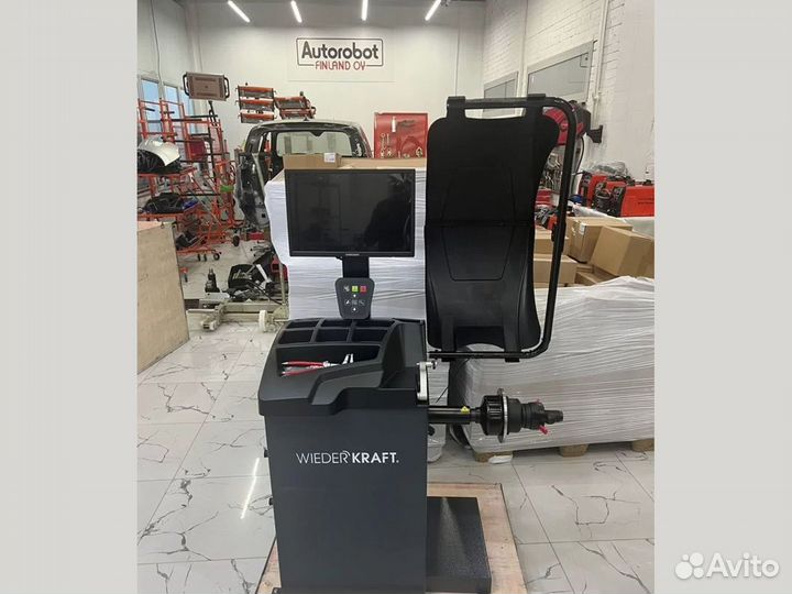 Балансировочный станок легковой, автоматический