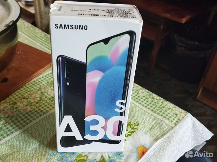 Коробка с под телефона Самсунг А30