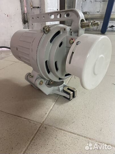 Продам мотор на швейную машинку