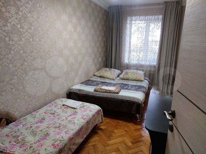 2-к. квартира, 54 м², 3/4 эт.