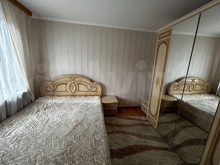 4-к. квартира, 75 м², 3/10 эт.