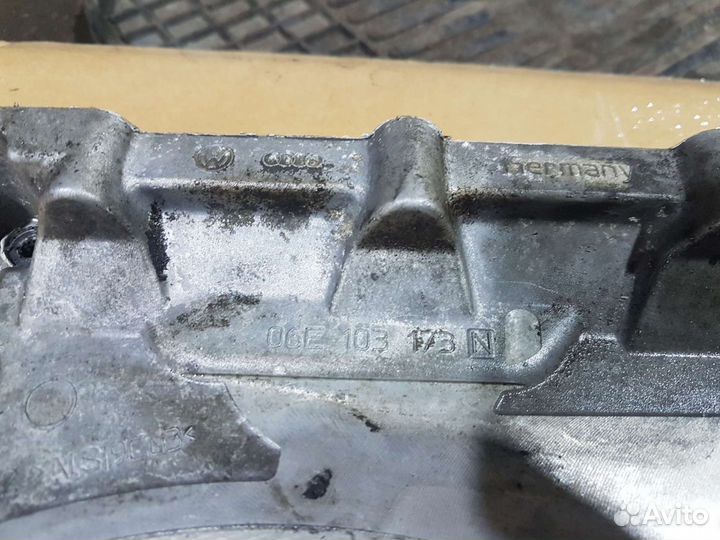 Крышка двигателя задняя audi a6 c6 3.2 auk