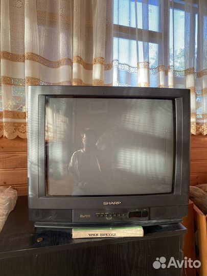 Телевизор бу sharp cv 2132 ck1