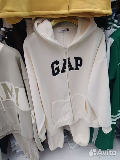 Одежда теплая женская